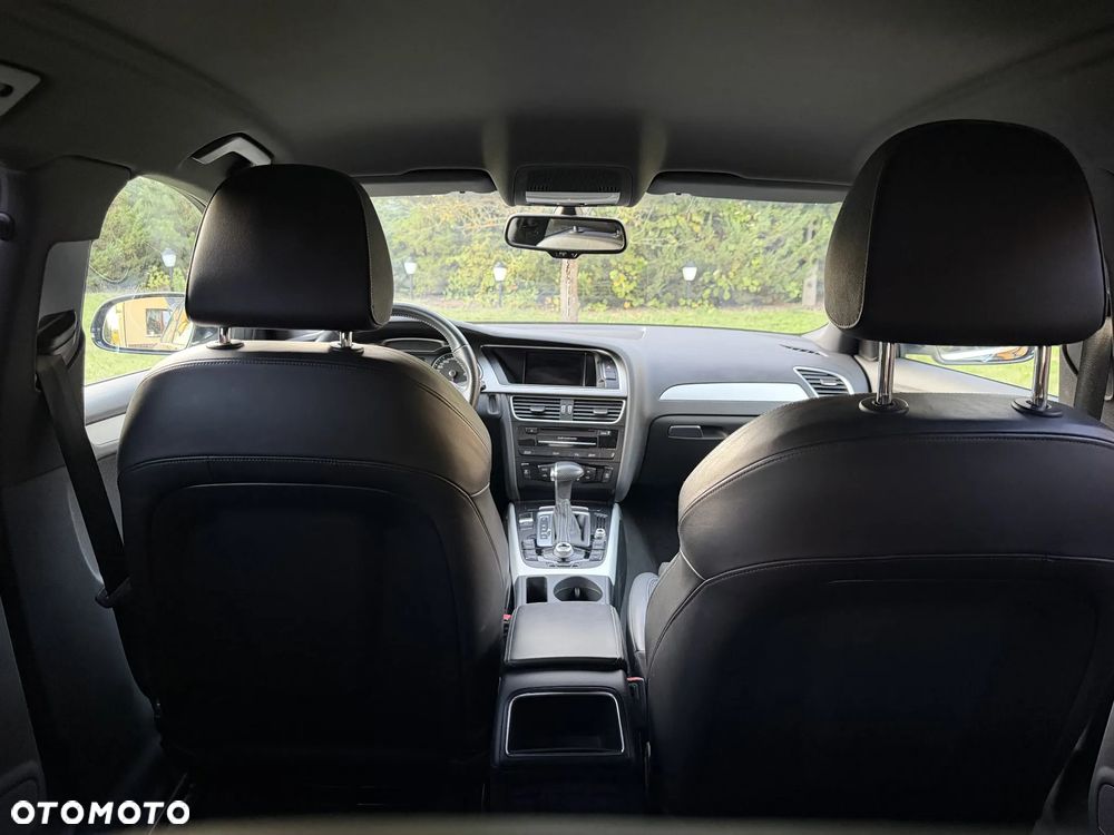 Audi A4 Avant 2.0 TDI DPF clean diesel multitronic S line Sportpaket - 13