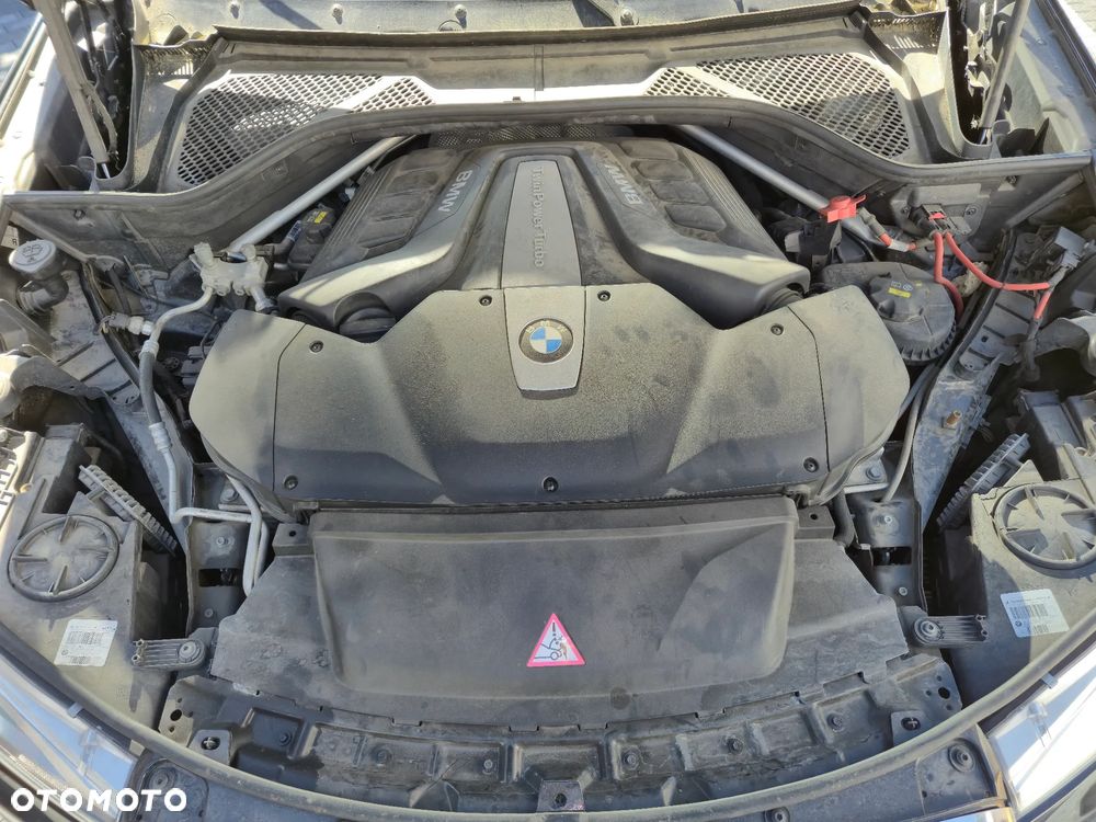 BMW X6 xDrive50i - 33