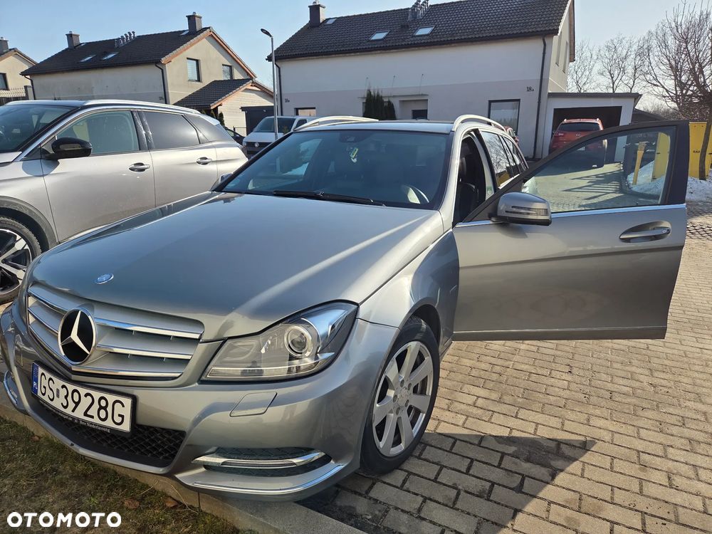 Mercedes-Benz Klasa C 200 CDI DPF (BlueEFFICIENCY) 7G-TRONIC Avantgarde - 5