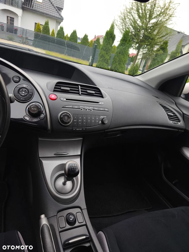 Honda Civic 1.4 Comfort - 21