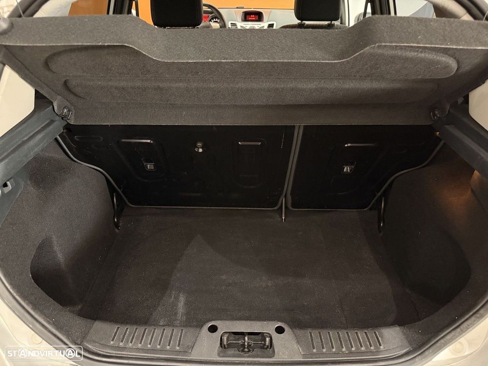 Ford Fiesta 1.25 Titanium - 11