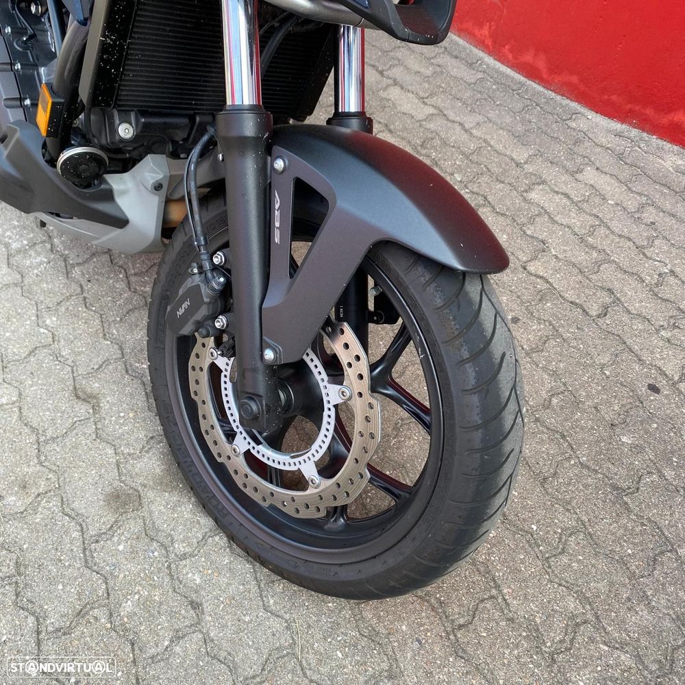 Honda NC750X DCT - 4