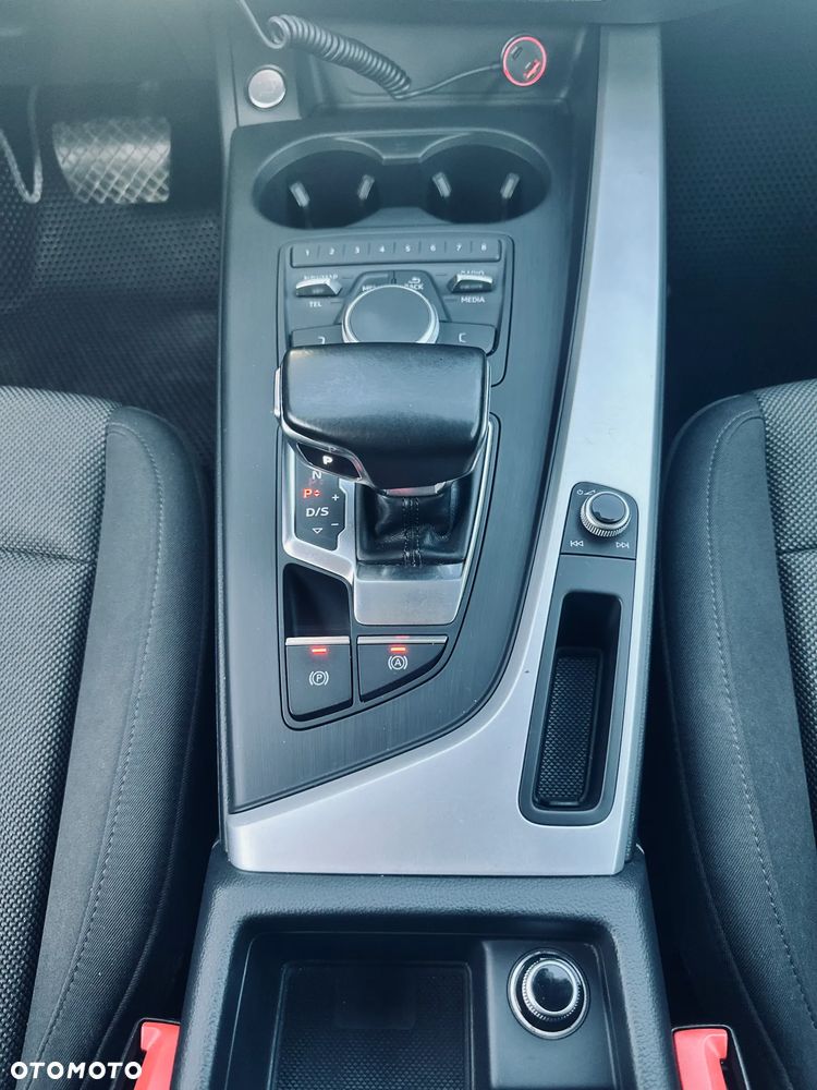 Audi A4 Avant 2.0 TDI S tronic - 17