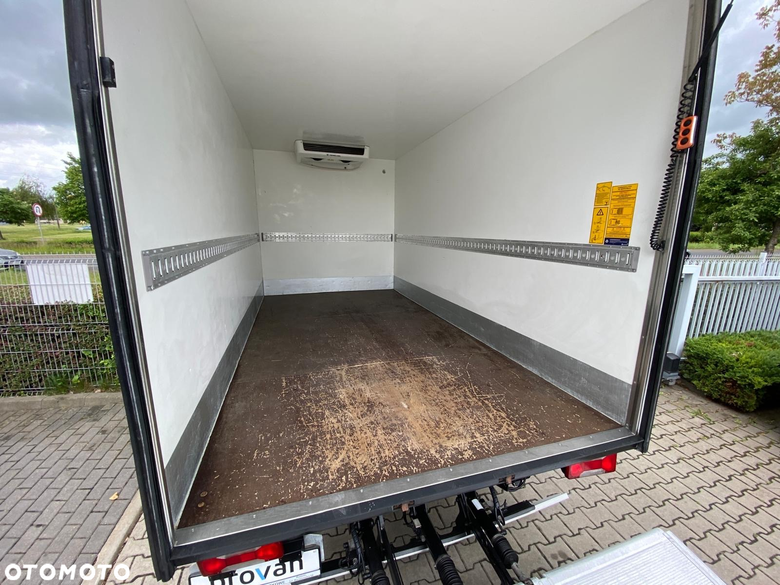 Iveco DAILY 35-160 HI-MATIC KONTENER 8EP CHŁODNIA THERMO KING WINDA ZEPRO - 20