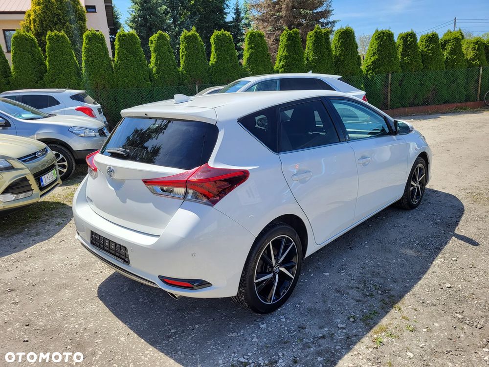 Toyota Auris 1.2 Turbo Team Deutschland - 6