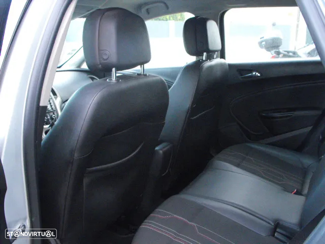 Opel Astra Sports Tourer 1.3 CDTi Executive S/S - 23