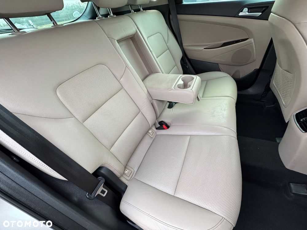 Hyundai Tucson blue 1.7 CRDi 2WD Passion Plus - 26