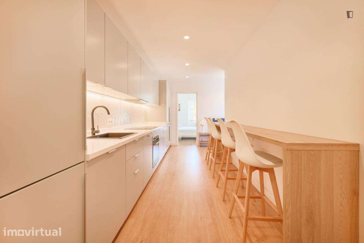 Quarto - localizado em Alameda Lisbon - Grande imagem: 5/46