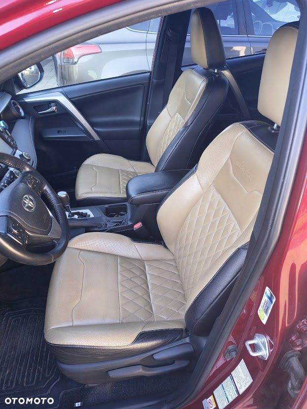 Toyota RAV4 Hybrid Selection 4x4 - 17