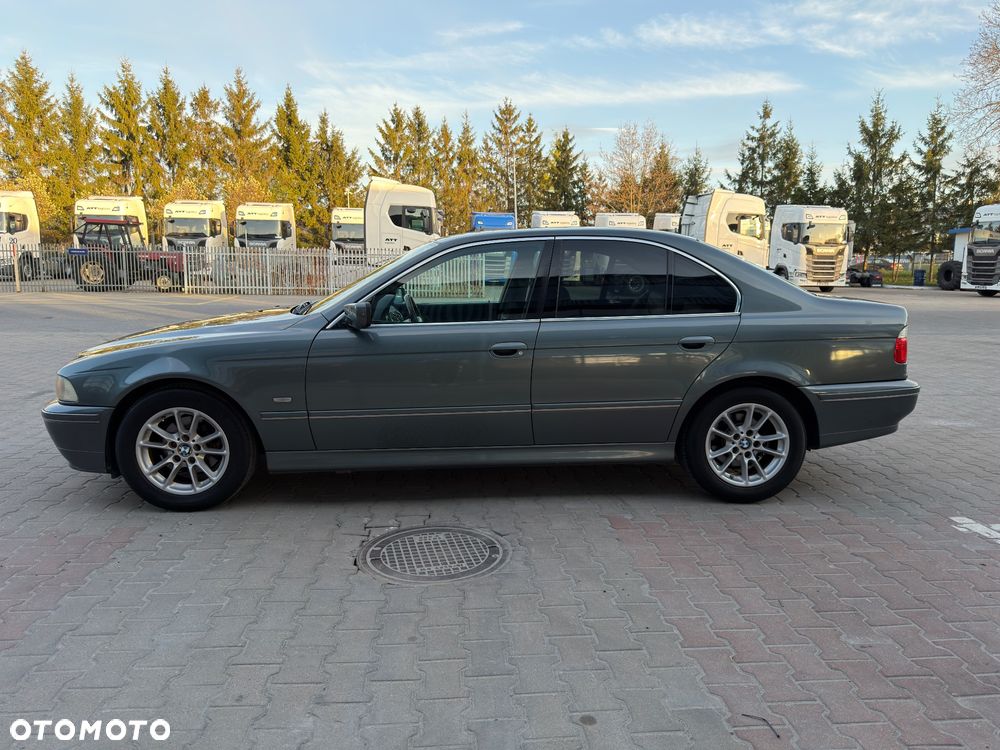 BMW Seria 5 520d - 4