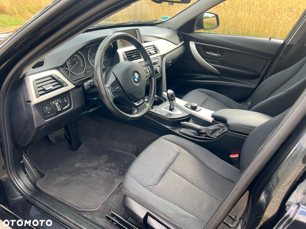 BMW Seria 3 318d - 10