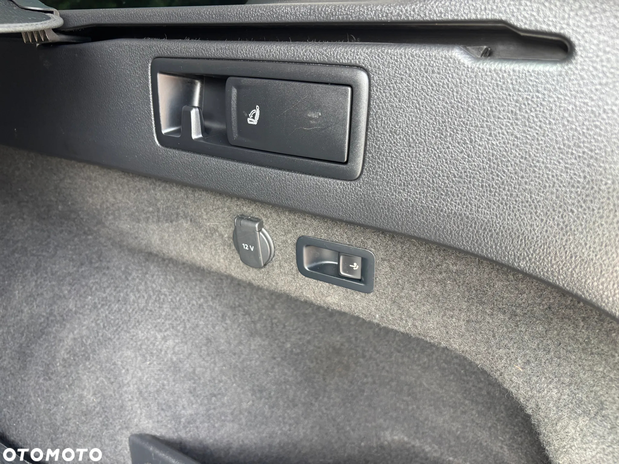 Volkswagen Passat Variant 2.0 TDI SCR 4Motion DSG (BMT) Comfortline - 34