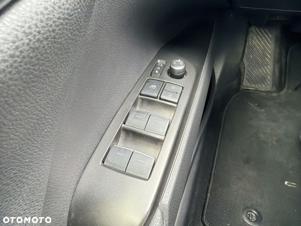 Toyota Camry 2.5 Hybrid Prestige CVT - 15