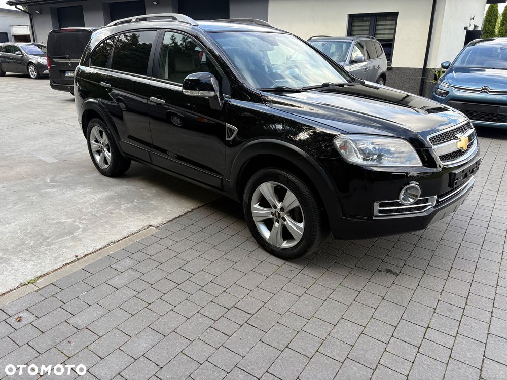 Chevrolet Captiva 2.0 4WD 7 Sitzer LT Exclusive - 3