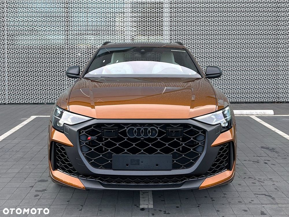 Audi RS Q8 - 8