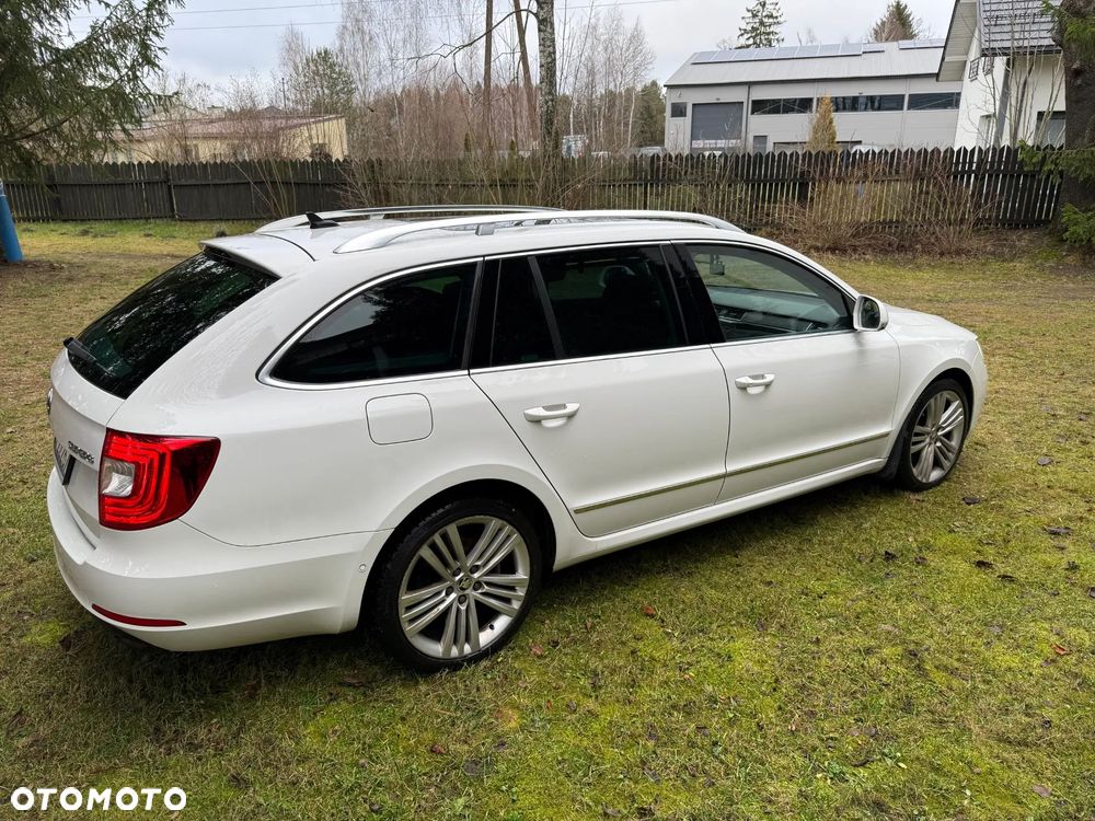Skoda Superb 2.0 TSI L&K DSG - 6