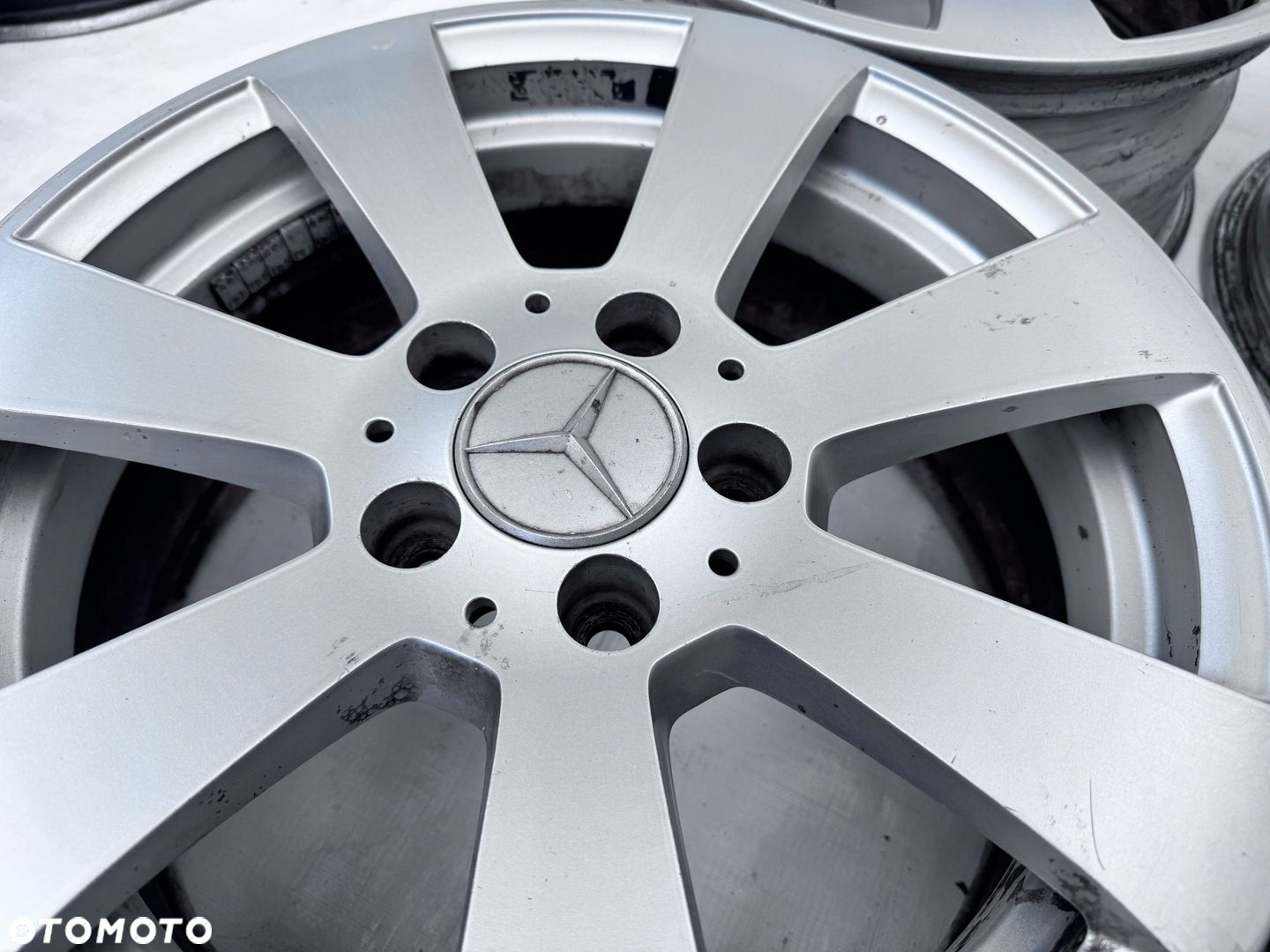 Felgi Mercedes 16" 7J ET43 724 - 7