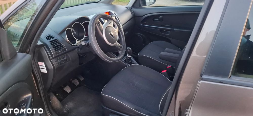 Kia Venga 1.6 CVVT Spirit - 5