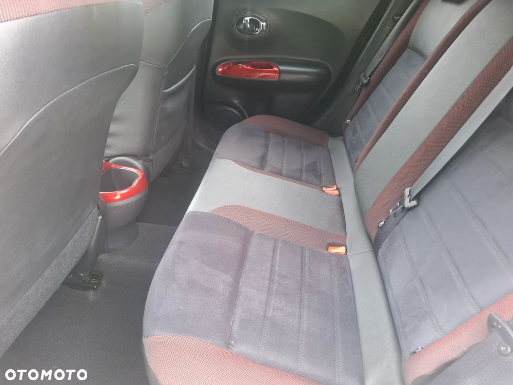 Nissan Juke 1.2 DIG-T N-Connecta EU6 - 10