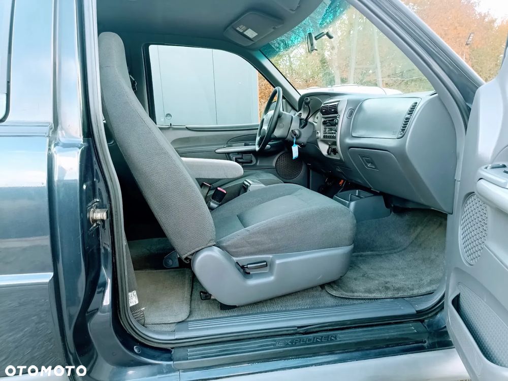 Ford Explorer 4.0 - 12