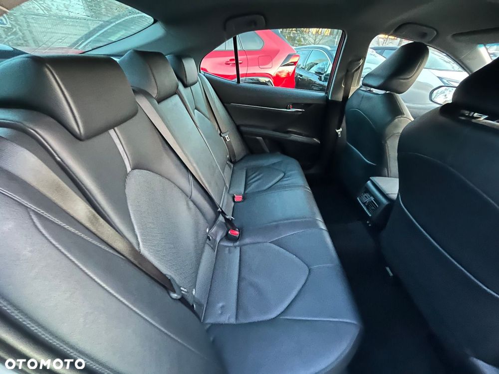 Toyota Camry 2.5 Hybrid Executive CVT - 12