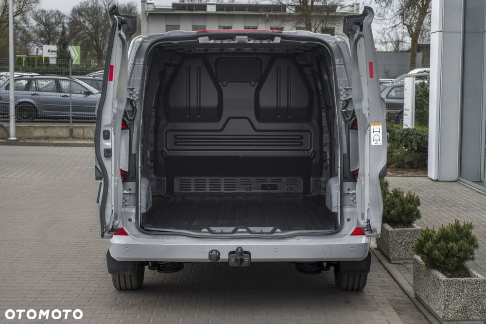 Volkswagen Transporter - 12