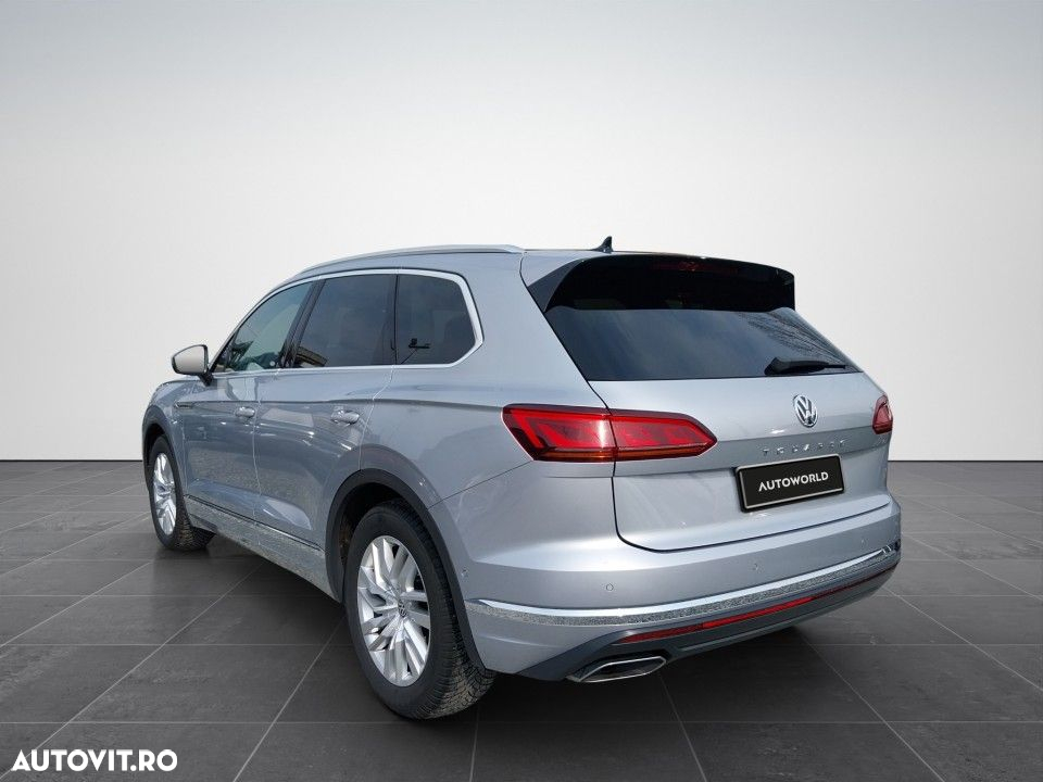 Volkswagen Touareg - 4