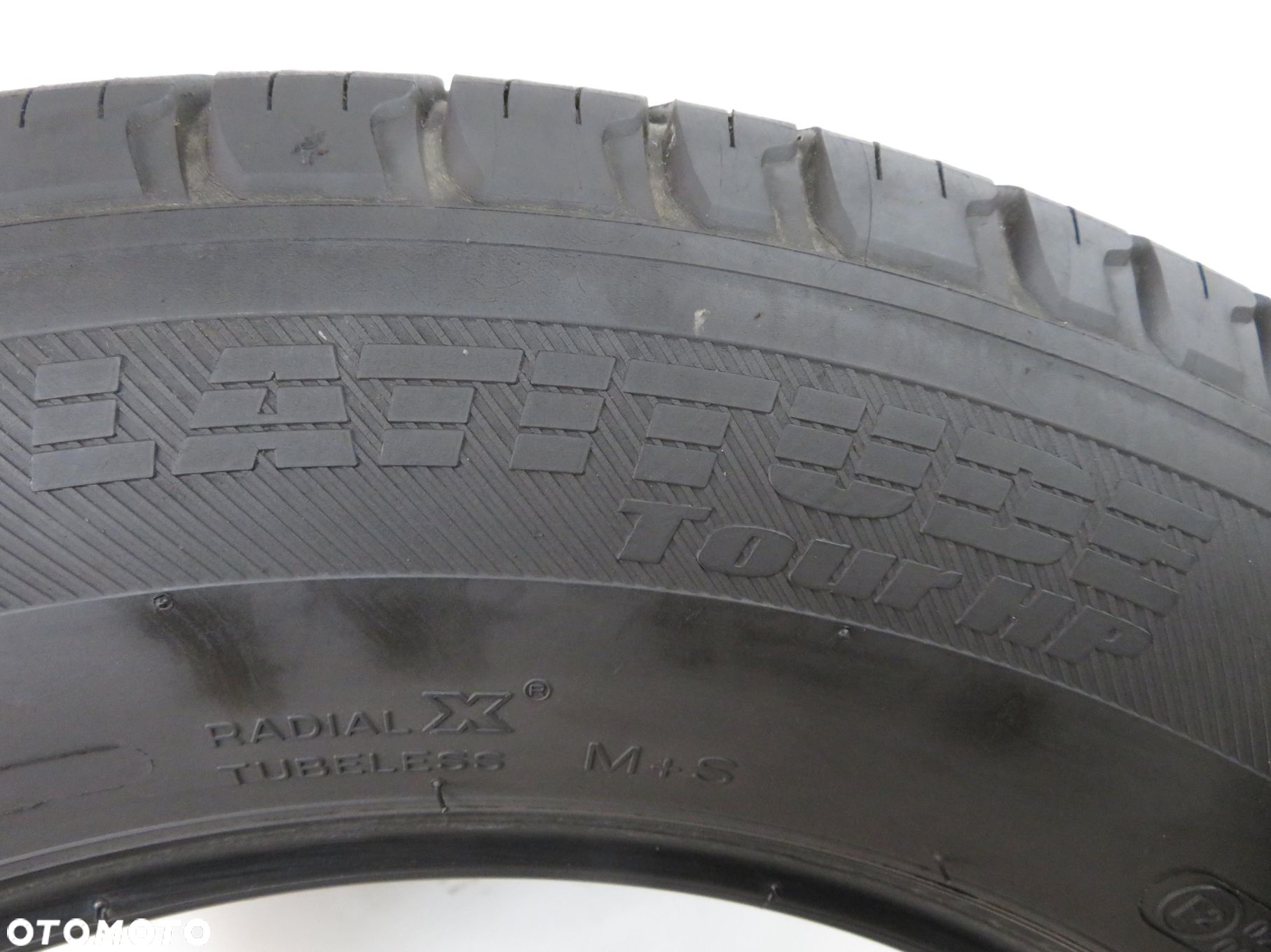 2X 235/65R17 OPONY LETNIE MICHELIN LATITUDE TOUR HP 104V AO DOT: 2909. - 3
