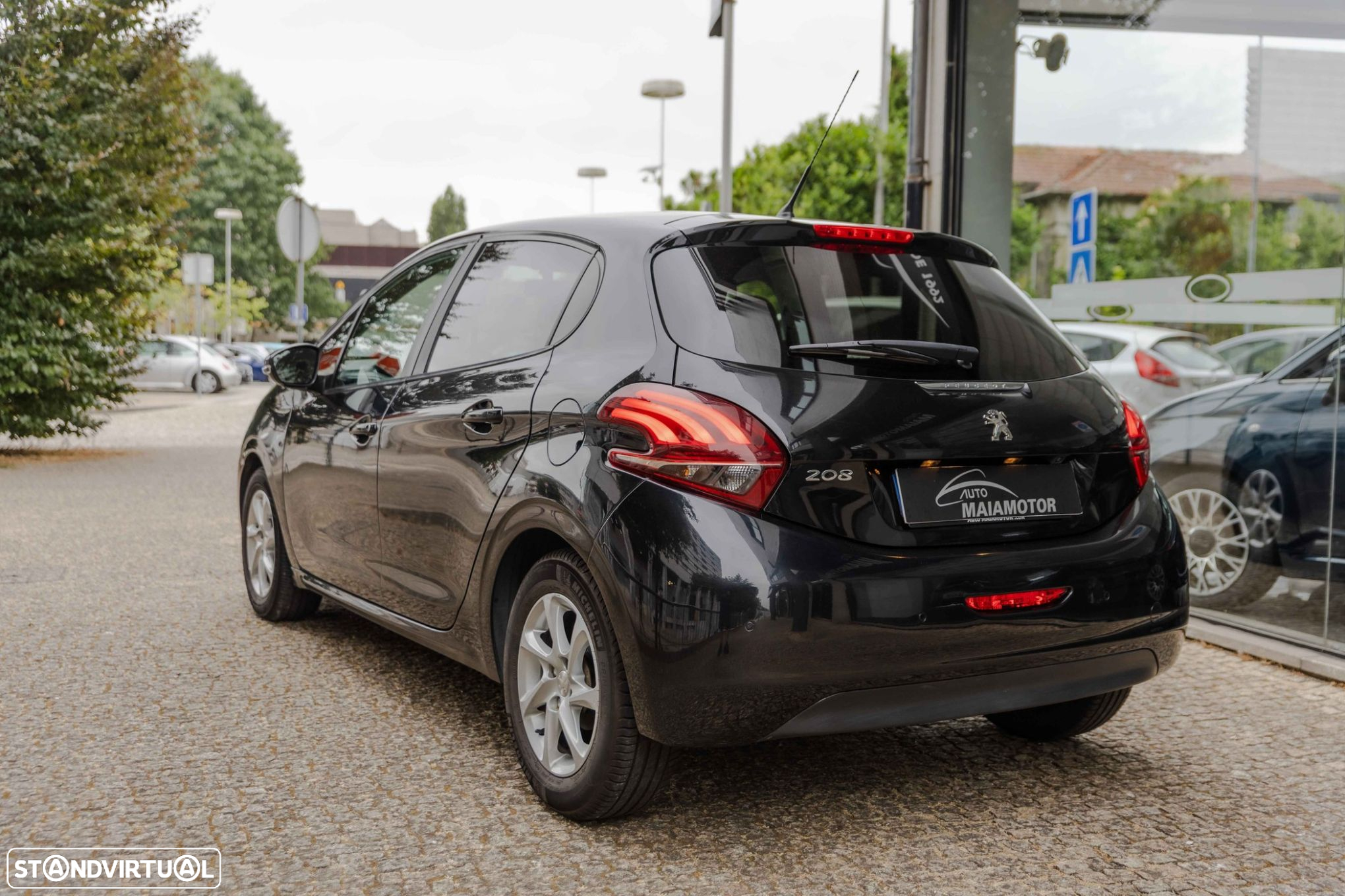 Peugeot 208 1.2 PureTech Active - 15