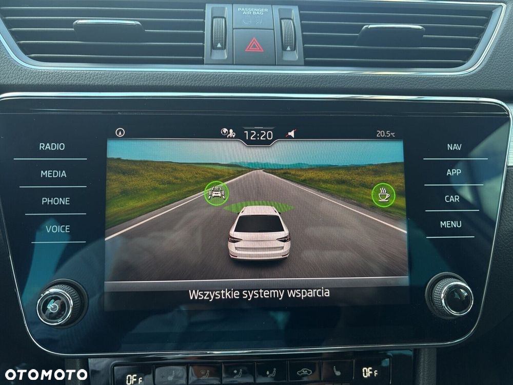 Skoda Superb 1.5 TSI Ambition DSG - 14