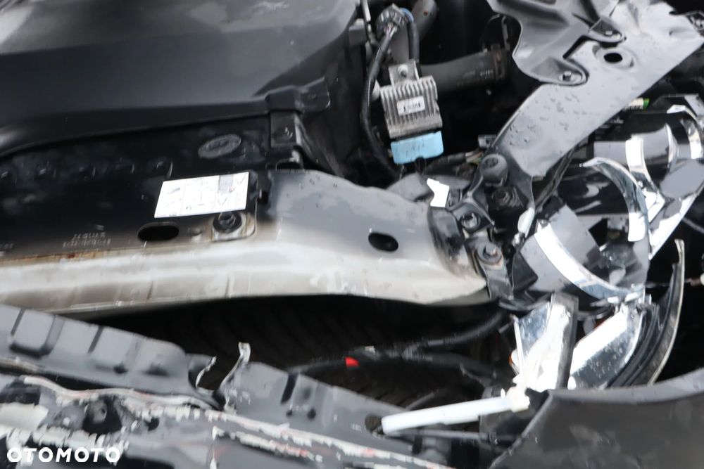 Jaguar XF 2.2 D Luxury - 19