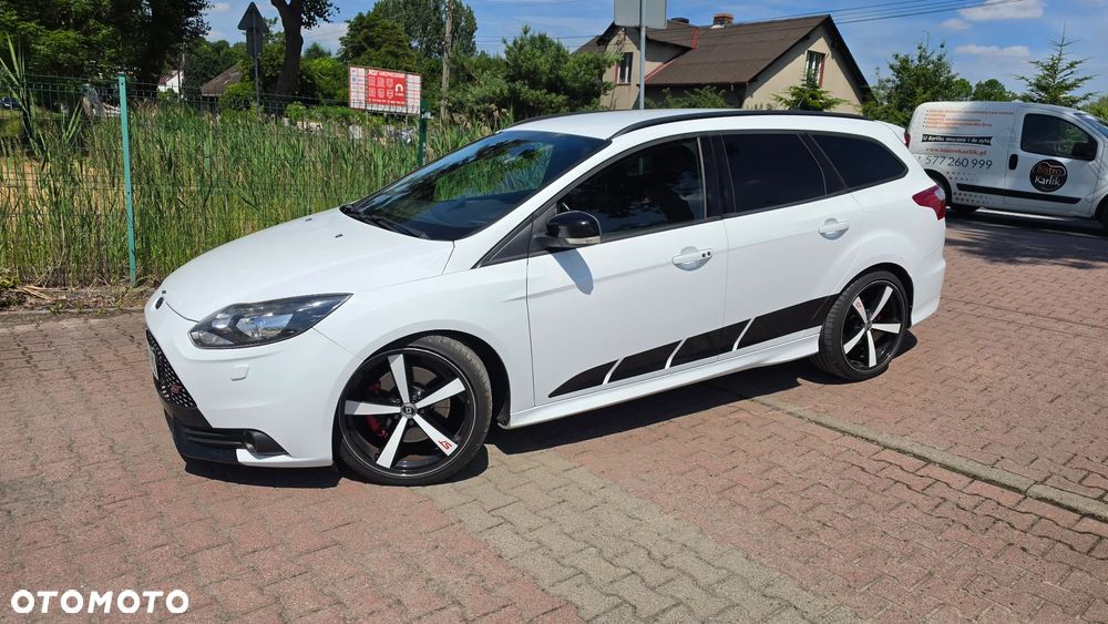 Ford Focus SW 2.0 EcoBoost ST Leather Sport Pack - 27