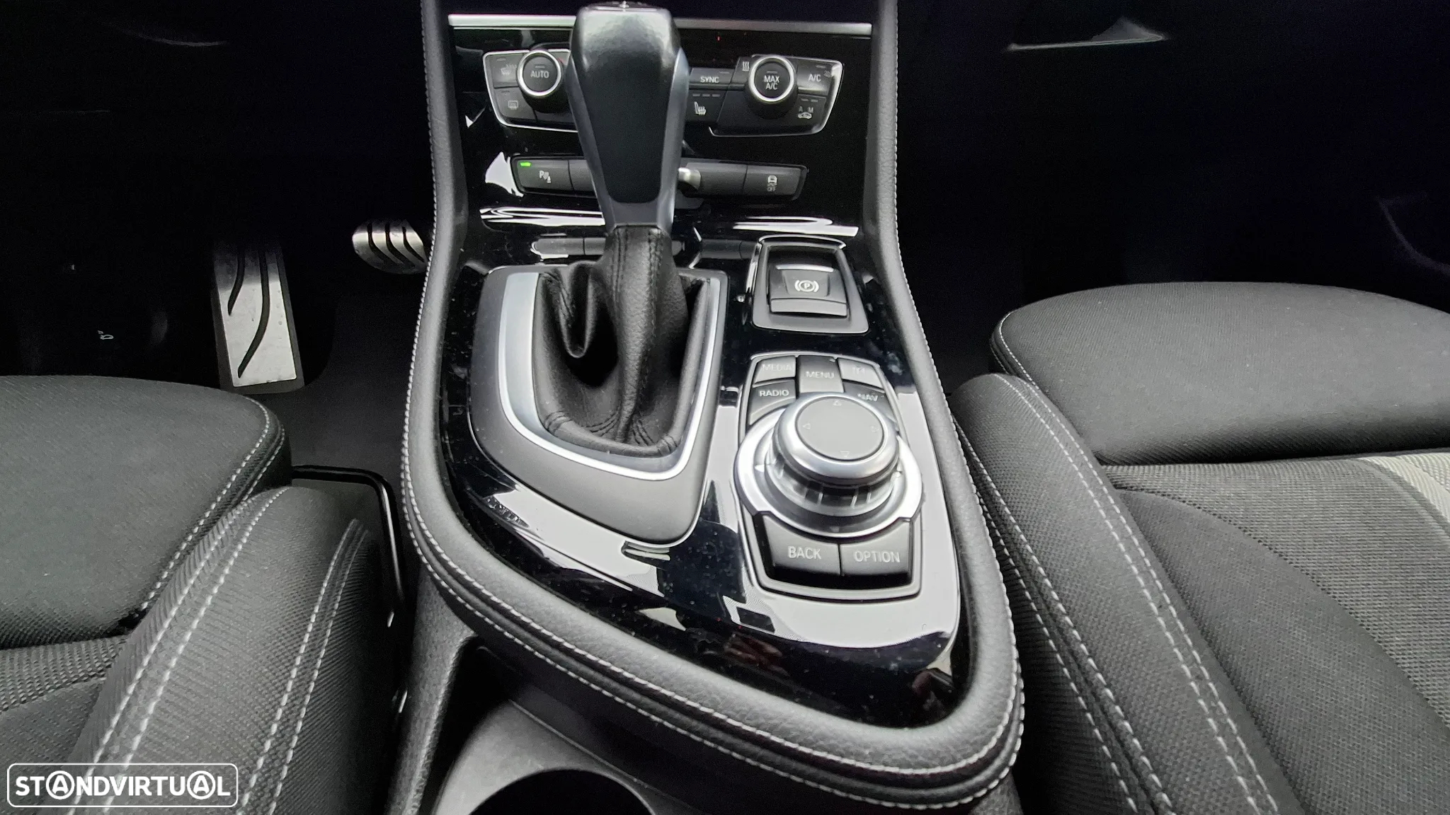 BMW 218 Active Tourer d Sport-Aut. - 37