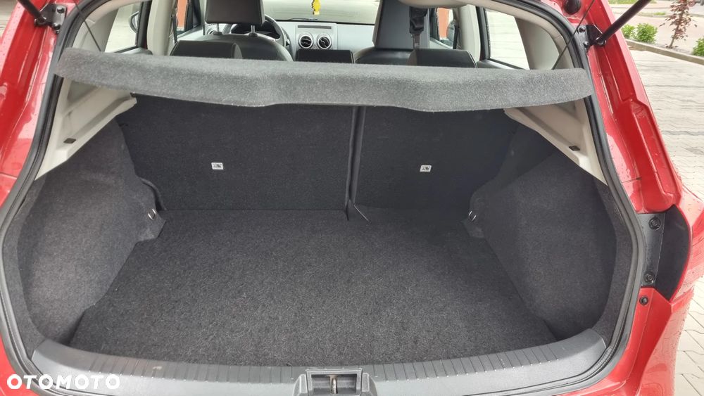 Nissan Qashqai - 11