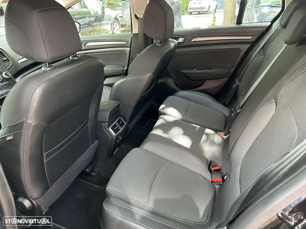 Renault Mégane Sport Tourer 1.5 Blue dCi Equilibre - 11