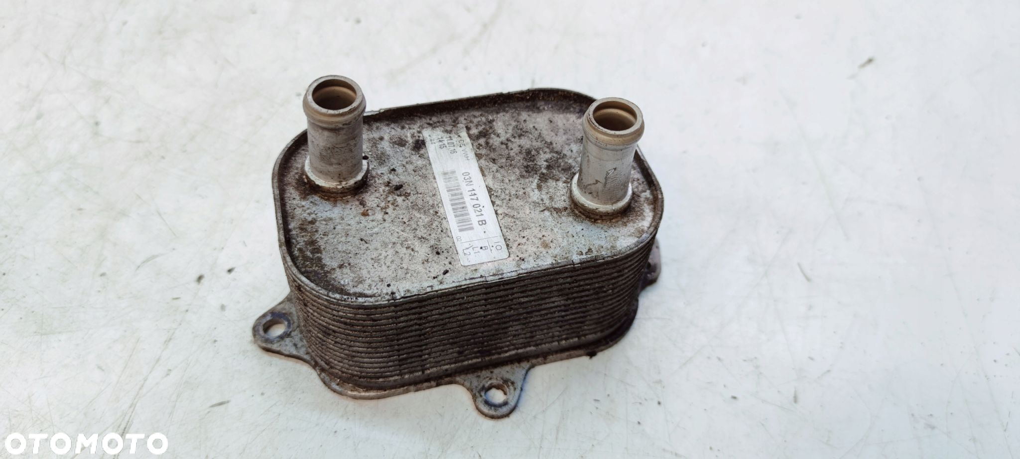 CHŁODNICA OLEJU AUDI A4 B8 A5 A6 2.0 TDI 03N117021B - 3