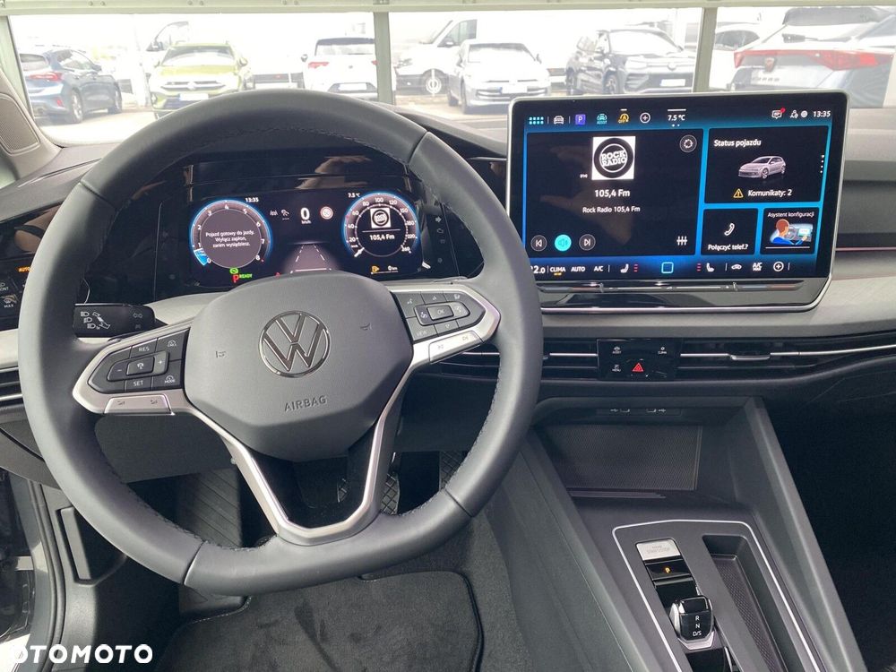 Volkswagen Golf - 11