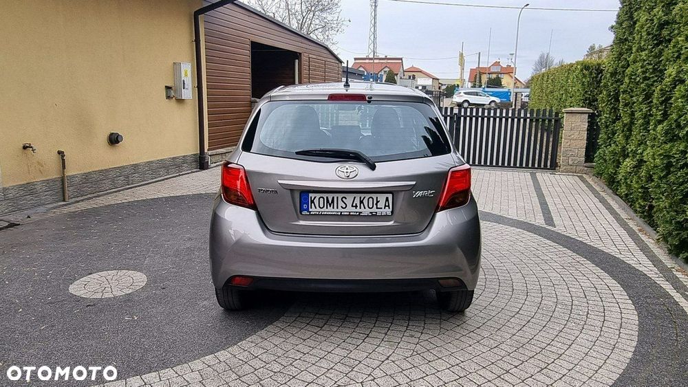 Toyota Yaris - 5