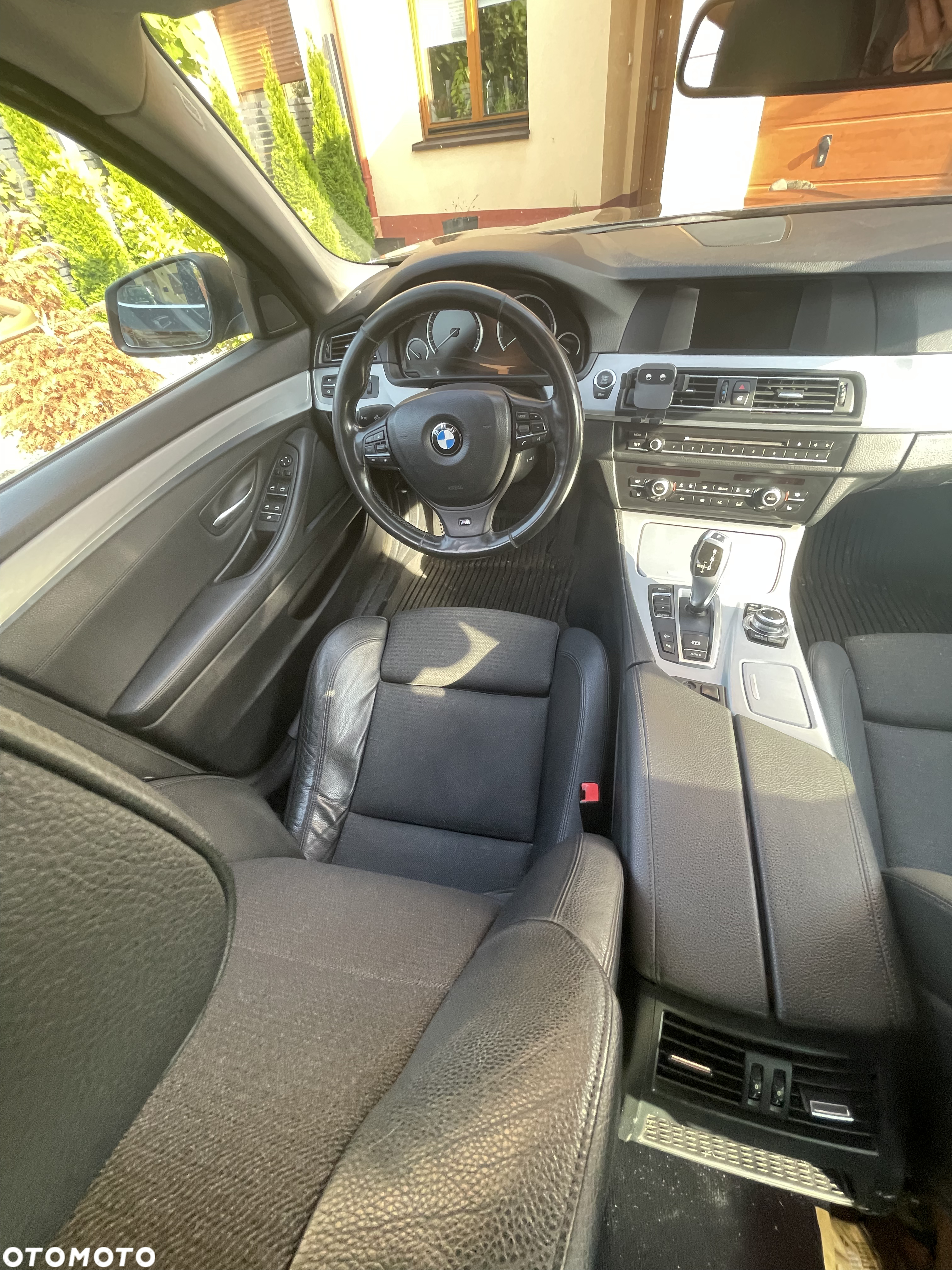 BMW Seria 5 525d xDrive - 8