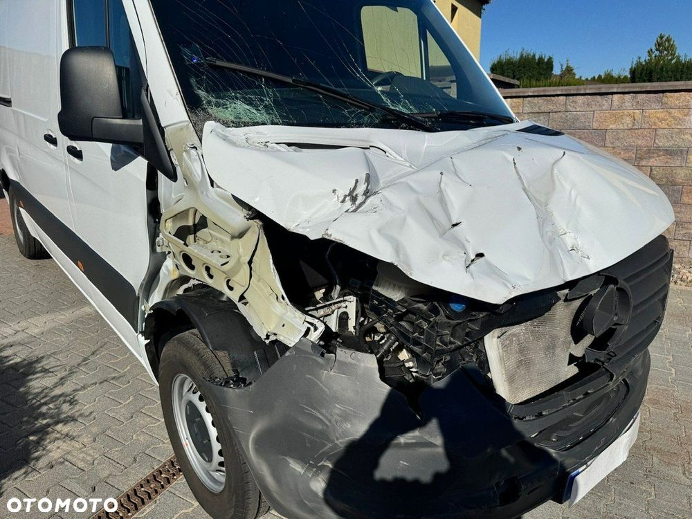Mercedes-Benz Sprinter - 6
