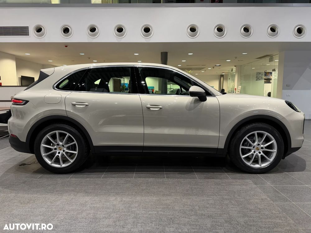 Porsche Cayenne Standard - 5