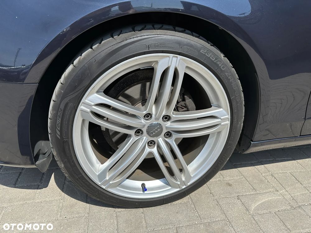 Audi A4 Limousine - 31
