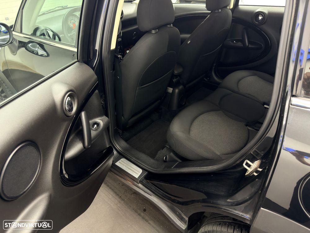MINI Countryman Cooper D - 15