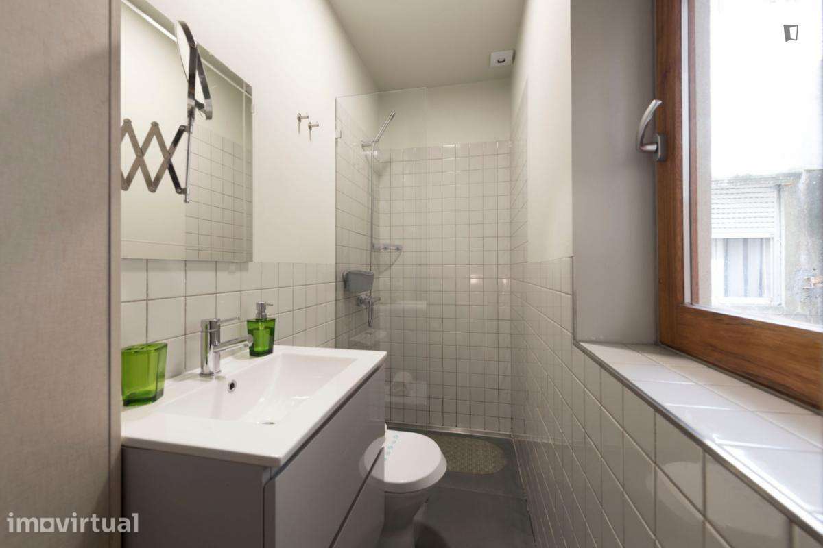 Apartamento com 1 quartos - localizado em Cedofeita Porto - Grande imagem: 2/24