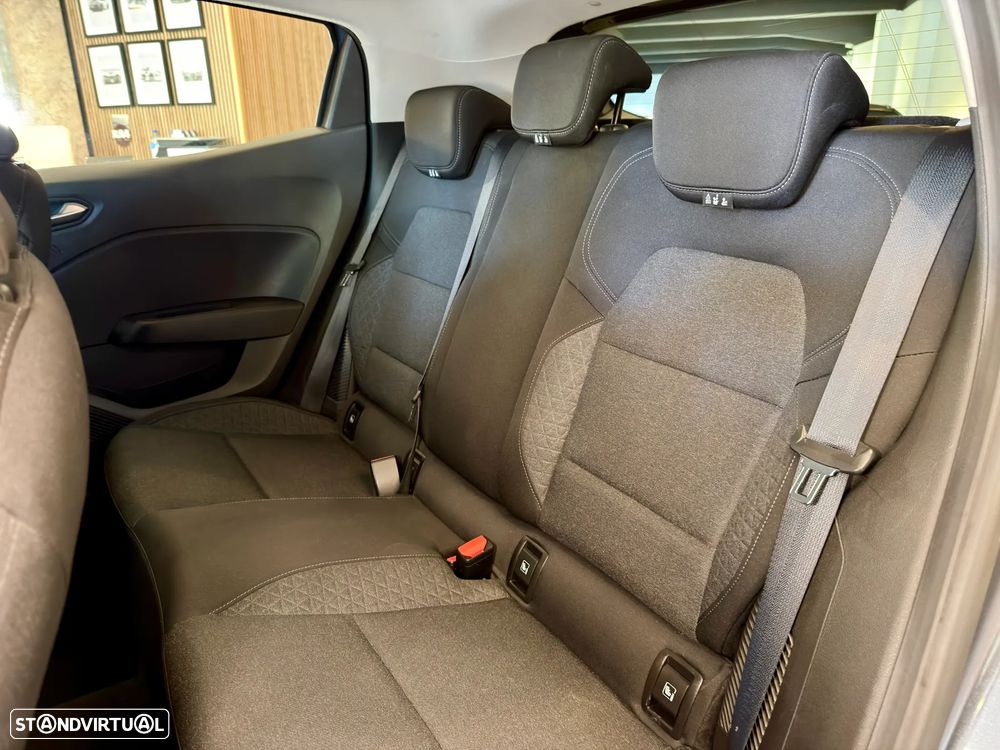Renault Clio 1.6 E-Tech Edition One - 41