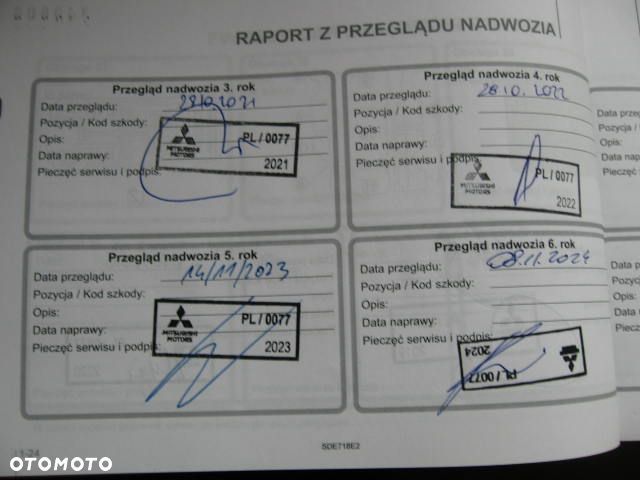 Mitsubishi Outlander 2.0 Intense + Navi 4WD CVT - 35