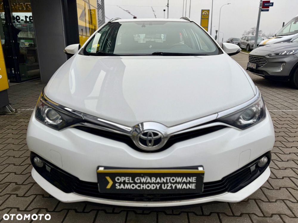 Toyota Auris 1.6 D-4D Design Edition - 6