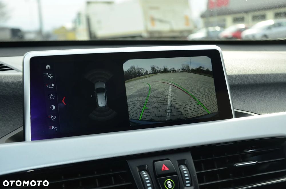 BMW X1 sDrive18d Business Edition - 26