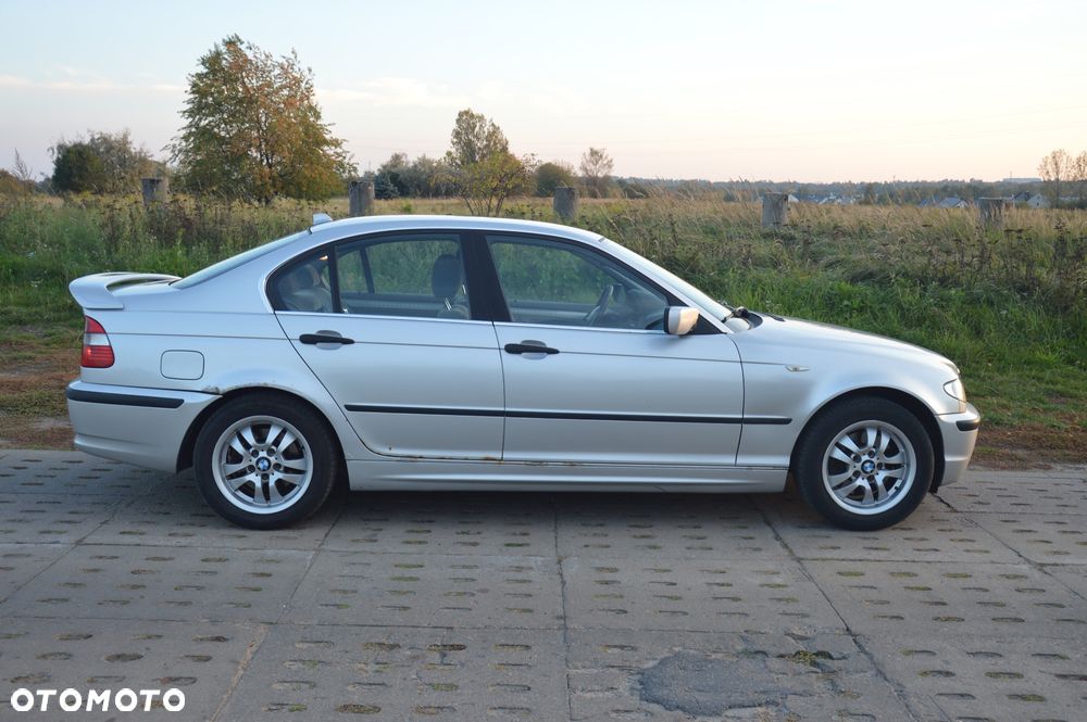 BMW 3 Series 2003 photo 4