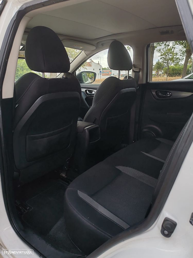 Nissan Qashqai 1.5 dCi N-Connecta - 10
